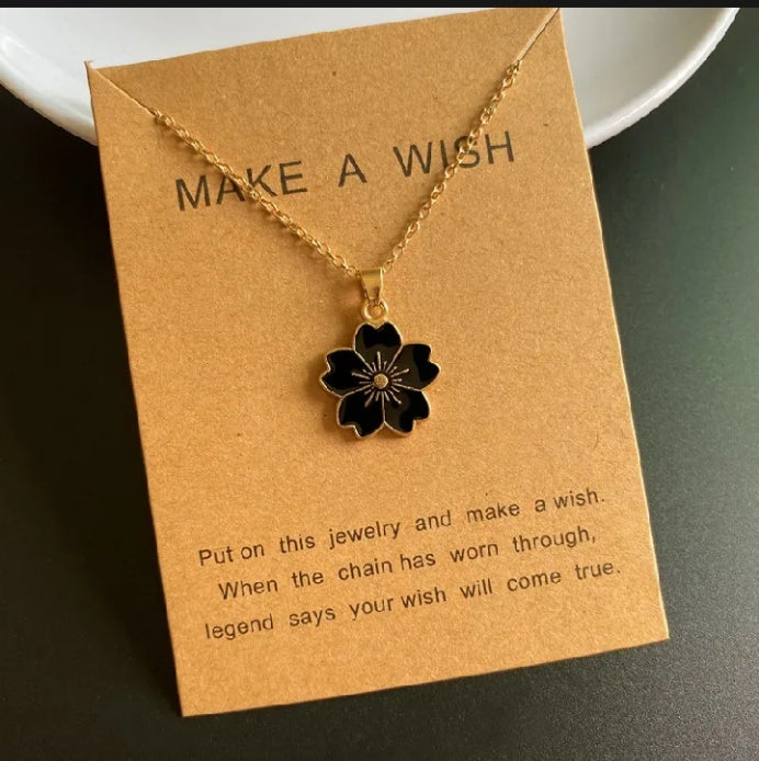 Korean Fashion Flower Pendant Necklace for Girl Women